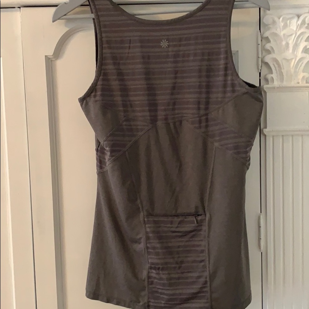 Workout tank - Picture 2 of 5